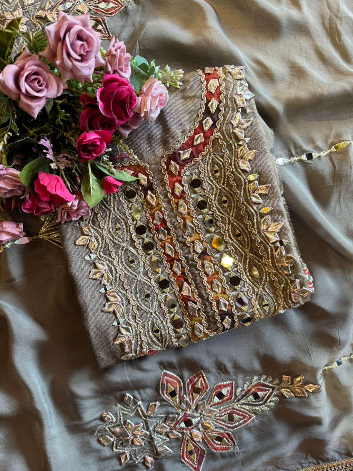 Traditional ethnic suit