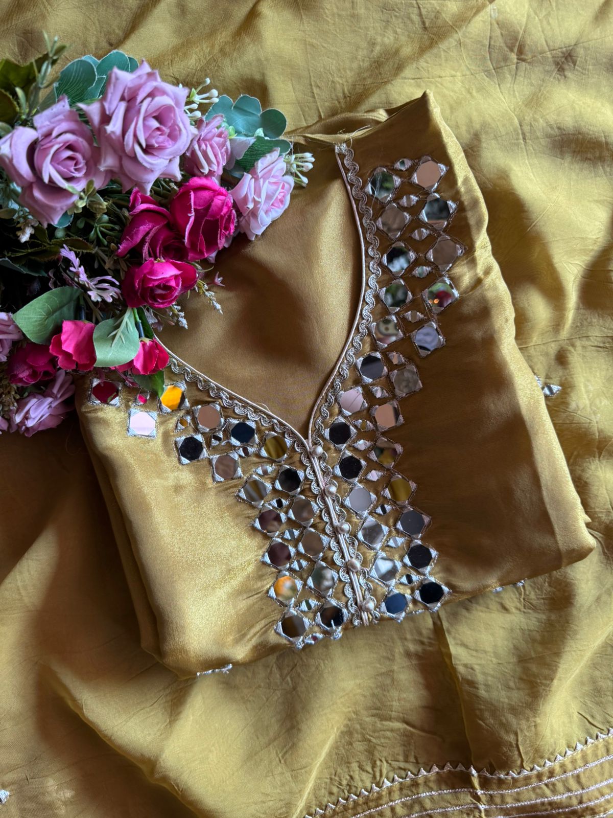 Shimmer tissue unstitched Suits