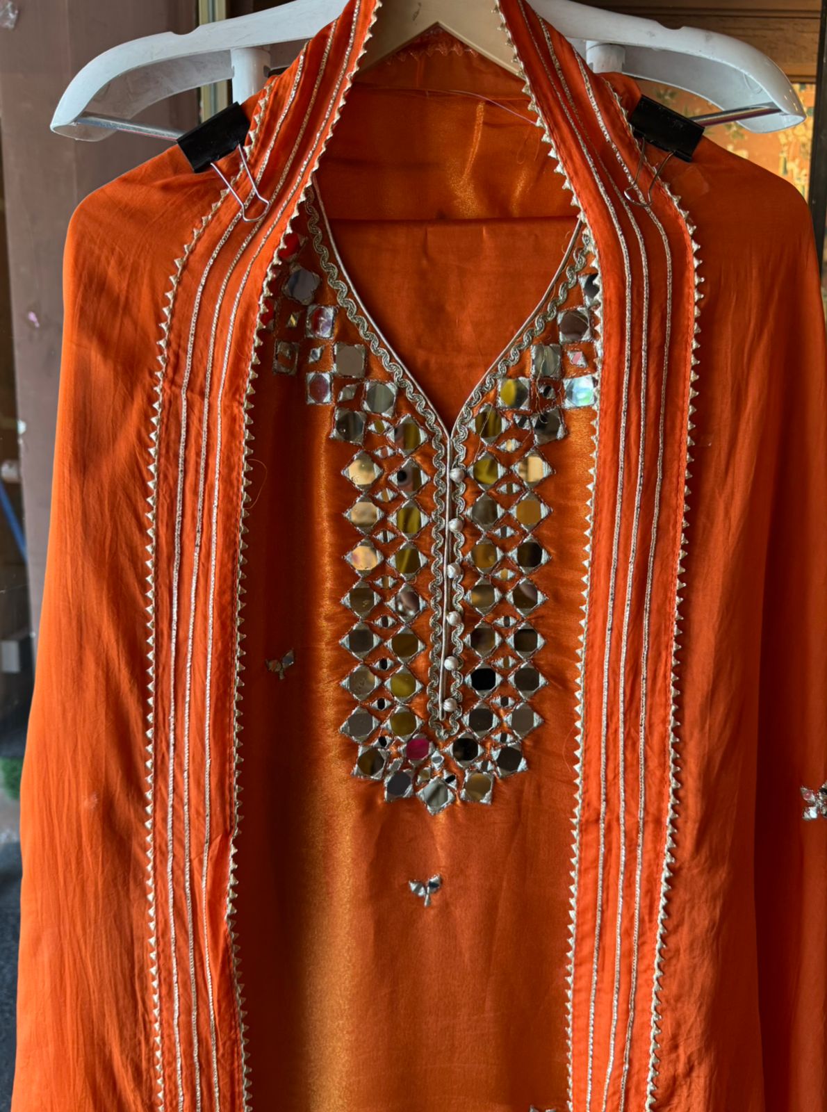 Shimmer tissue unstitched Suits