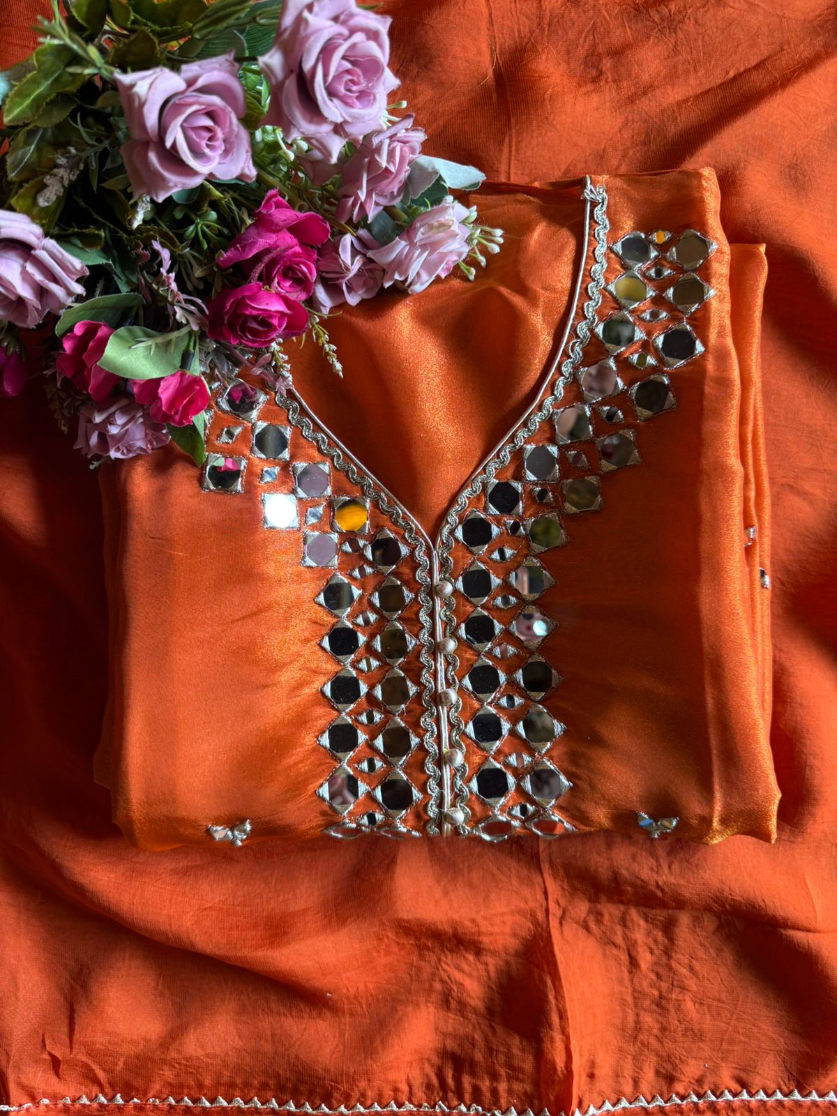 Shimmer tissue unstitched Suits