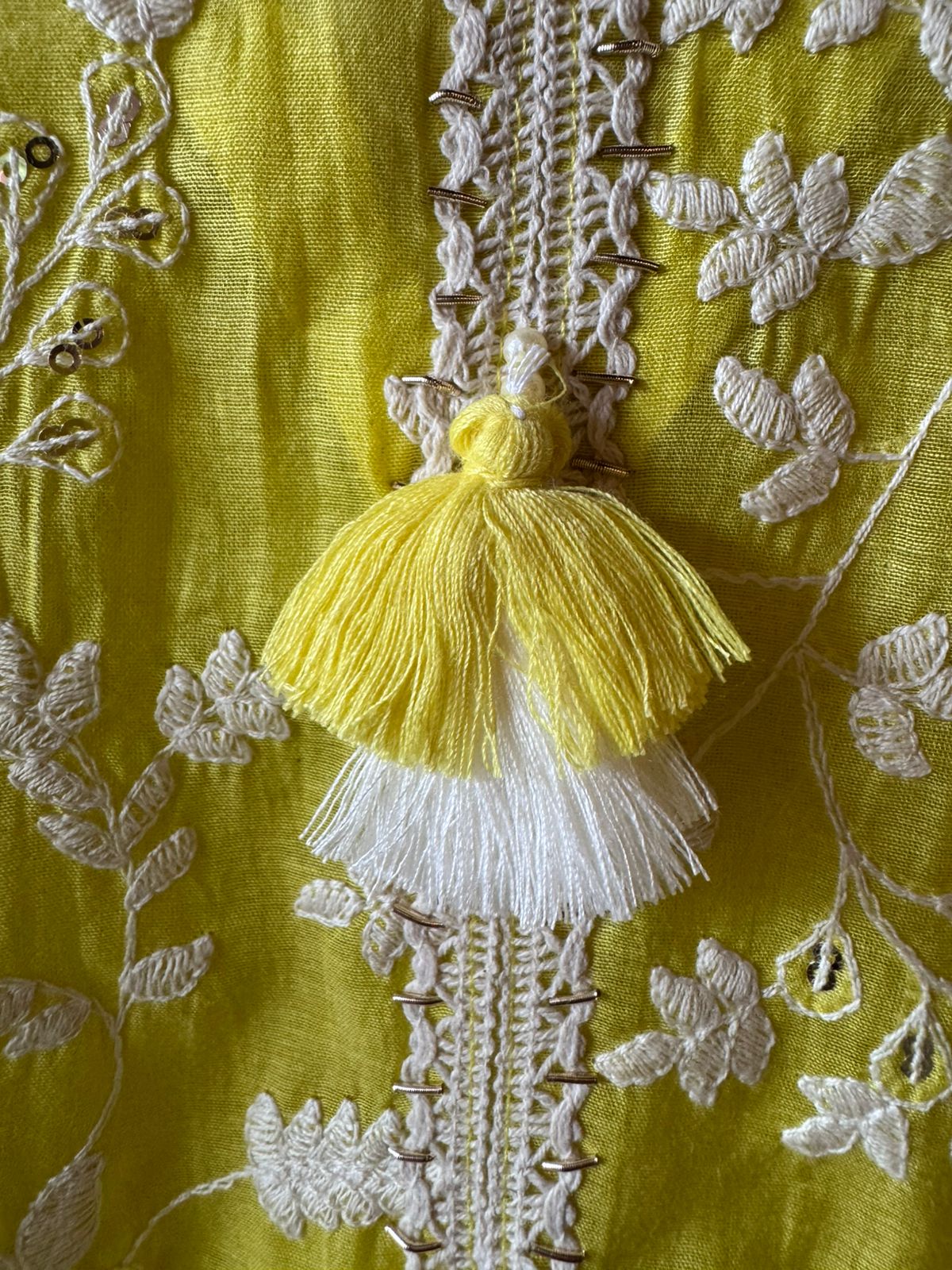 white thread embroidery chikankari style