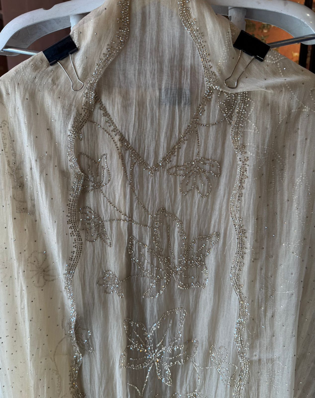 Beautiful unstitched tissue suit