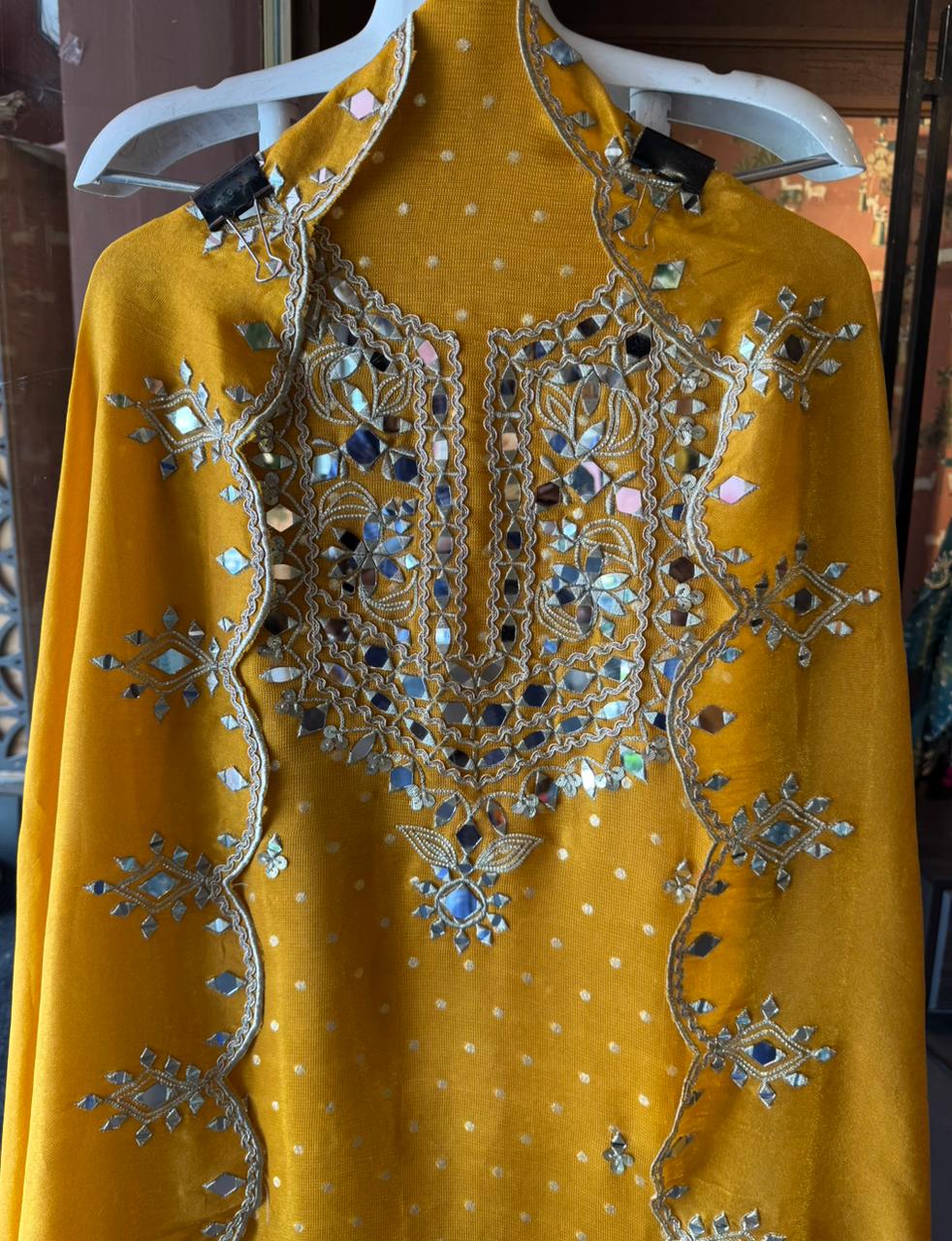 Shimmer Soft tissue booti shirt