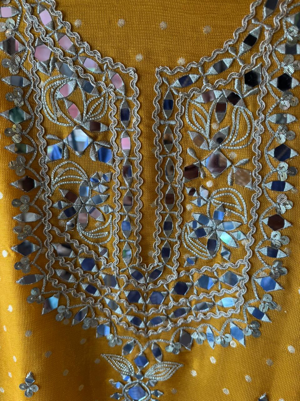 Shimmer Soft tissue booti shirt