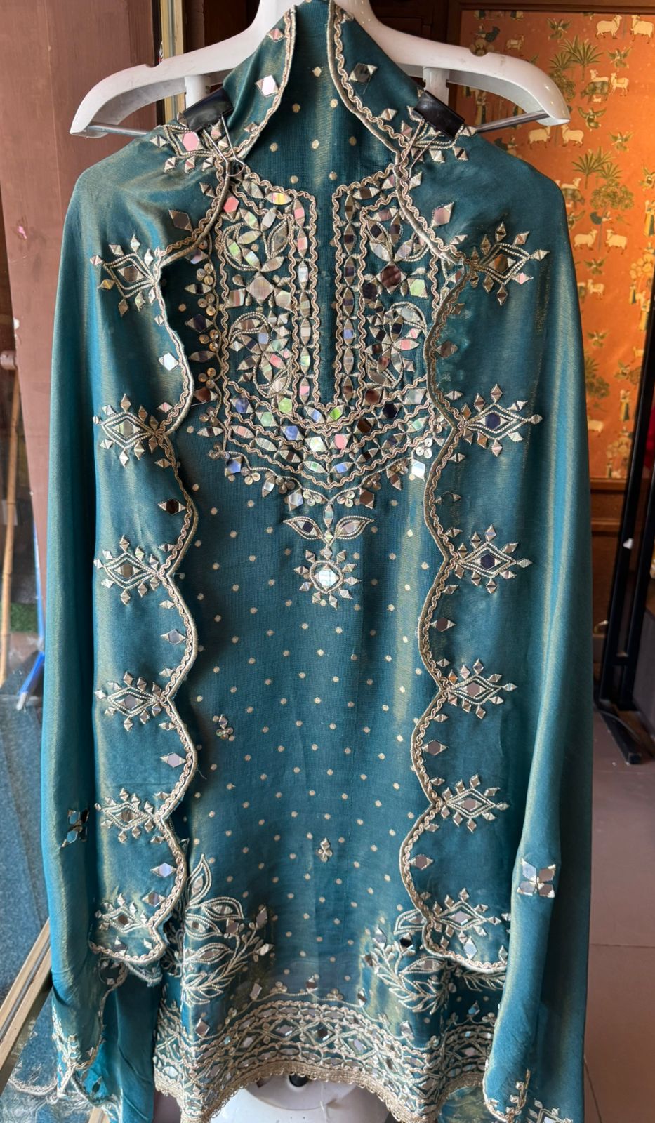 Shimmer Soft tissue booti shirt