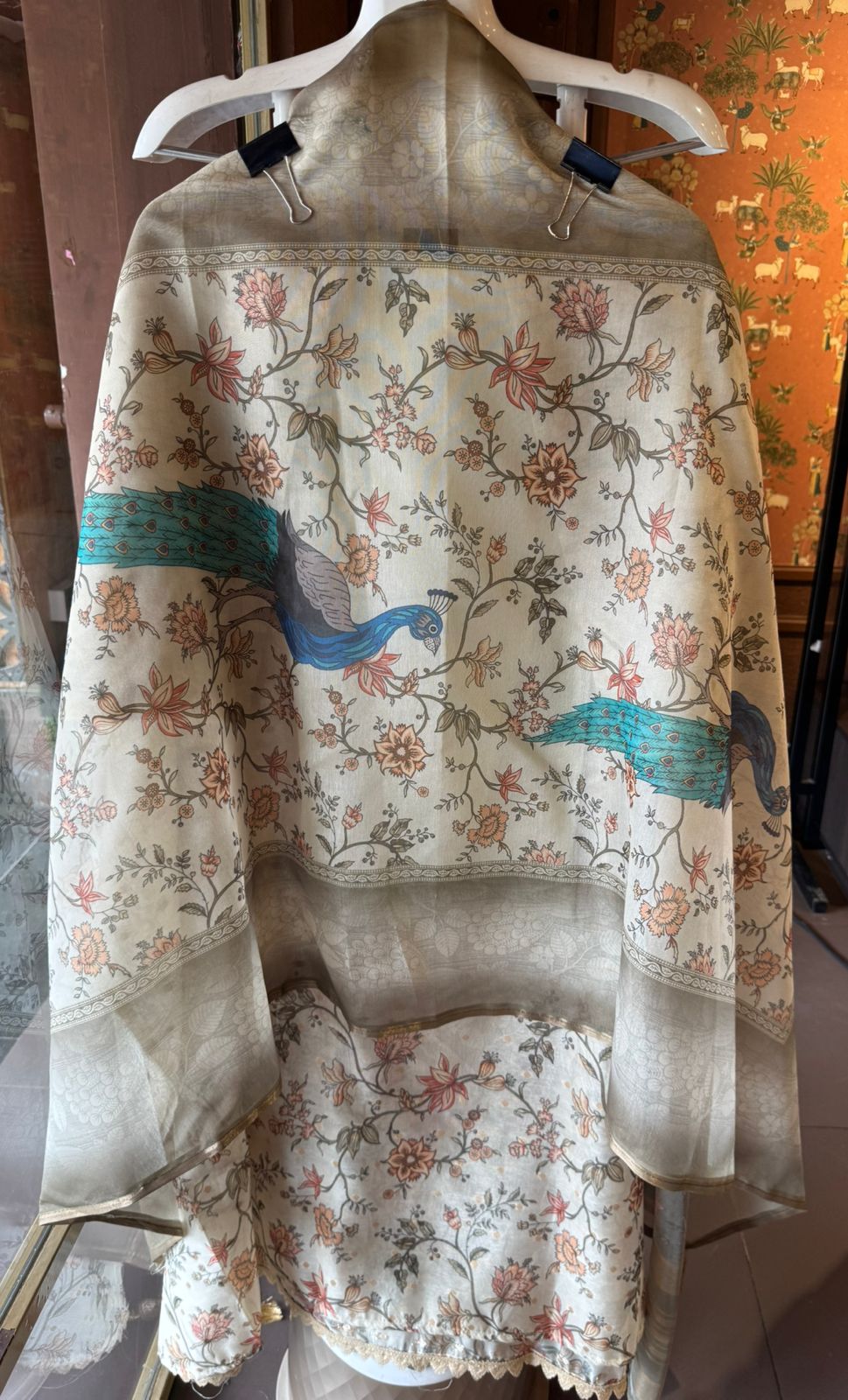 Elegant ethnic suit/kurta set