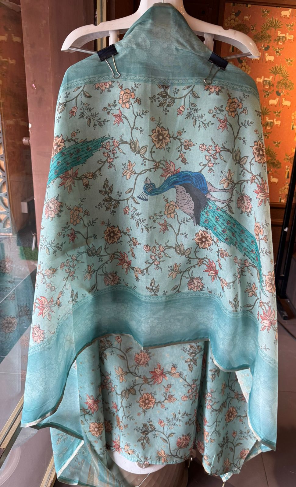 Elegant ethnic suit/kurta set