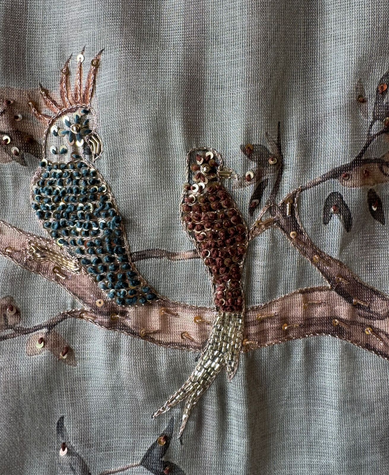 Ethnic kurta set with rich bird and floral embroidery