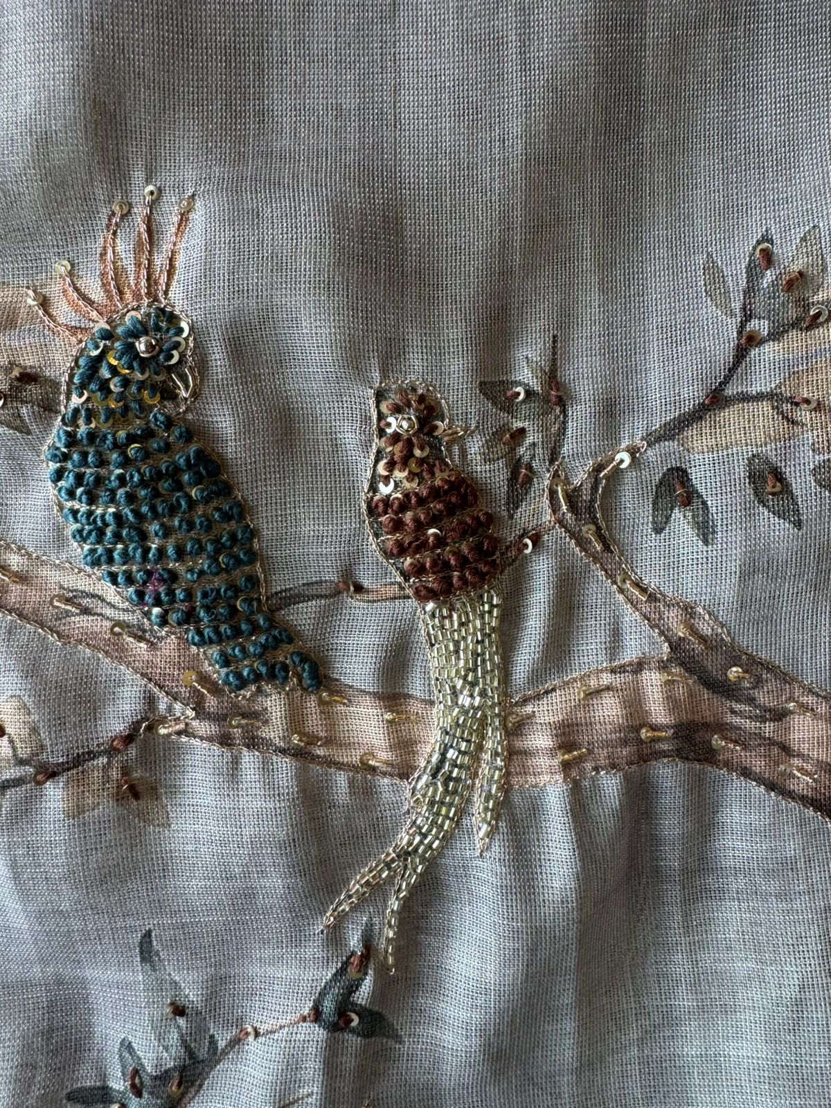 Ethnic kurta set with rich bird and floral embroidery