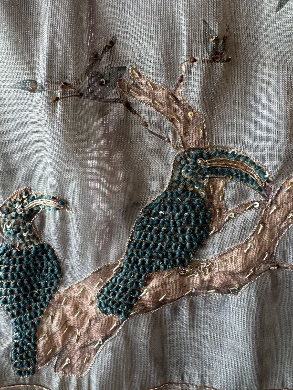 Ethnic kurta set with rich bird and floral embroidery