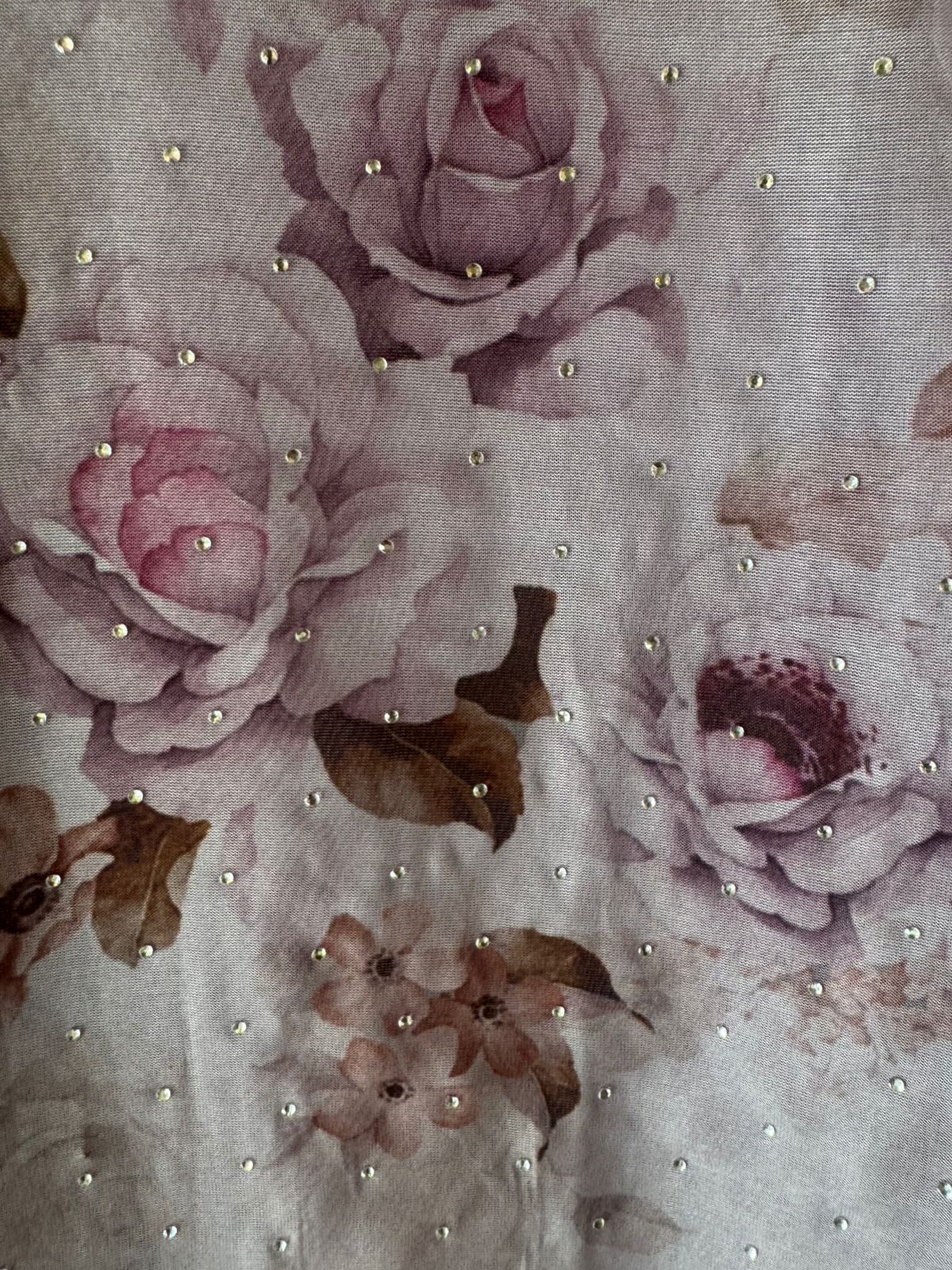 BEAUTIFUL UNSTITCHED SUIT DESIGN ON ORGANZA TISSUE