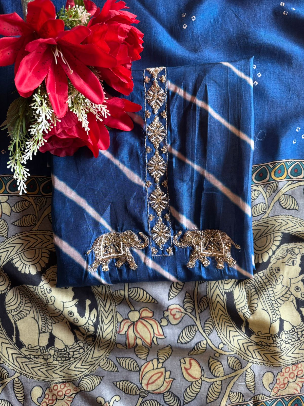 striking ethnic kurta fabric set