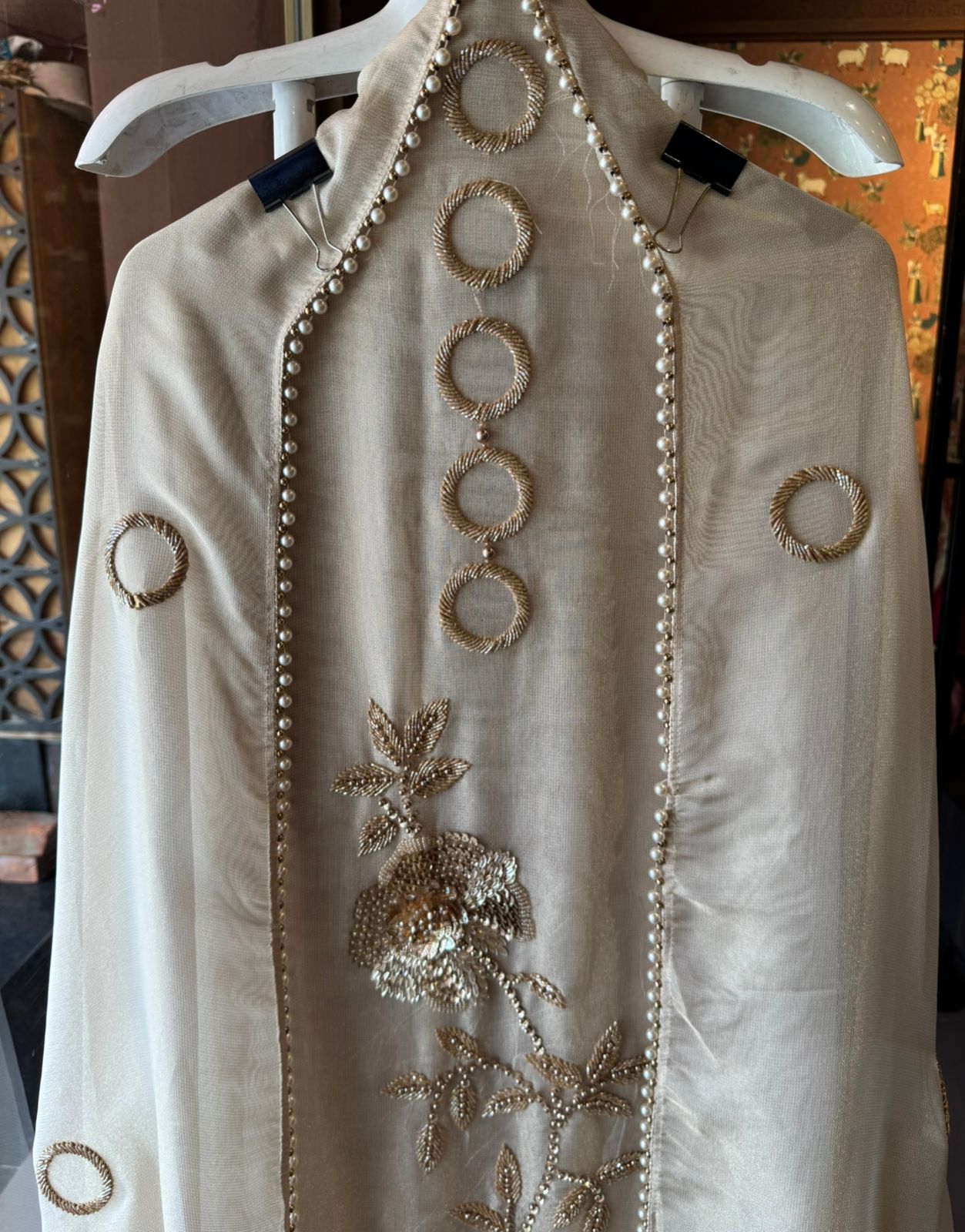 Soft ivory cream base on Shimmer tissue