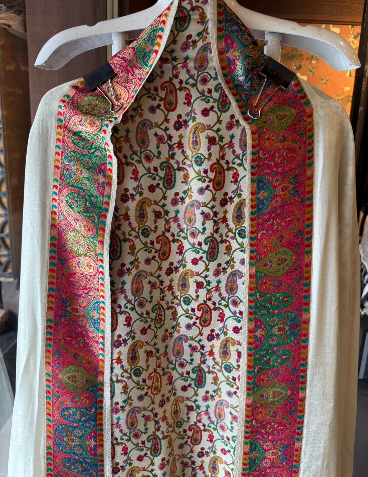 Traditional ethnic Suit