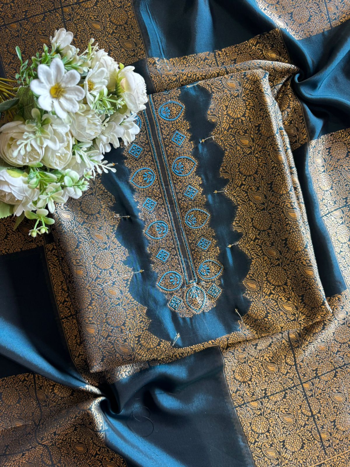 Traditional ethnic kurta