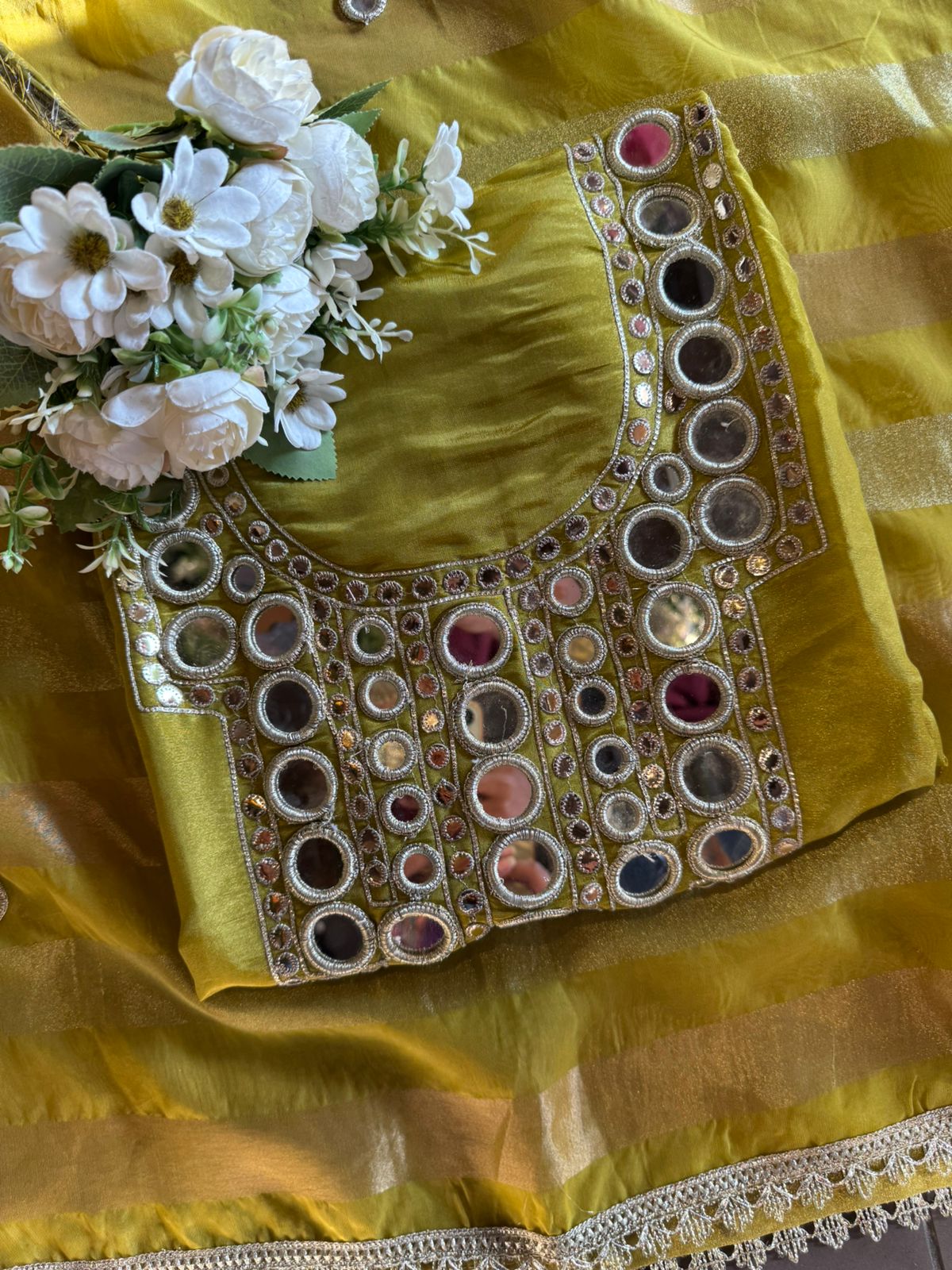 Beautiful tissue suit