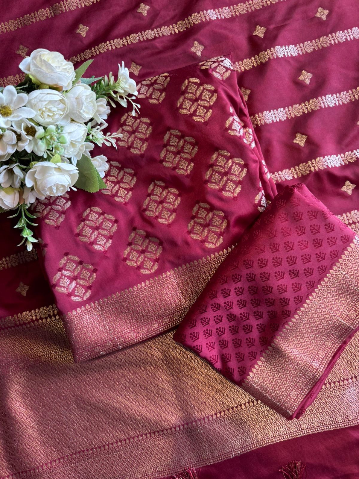 Butidar Banarsi silk Unstitched Suits