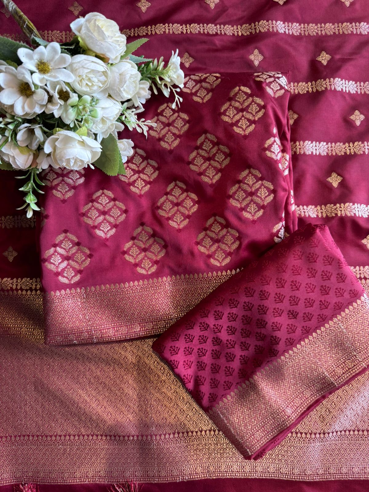 Butidar Banarsi silk Unstitched Suits
