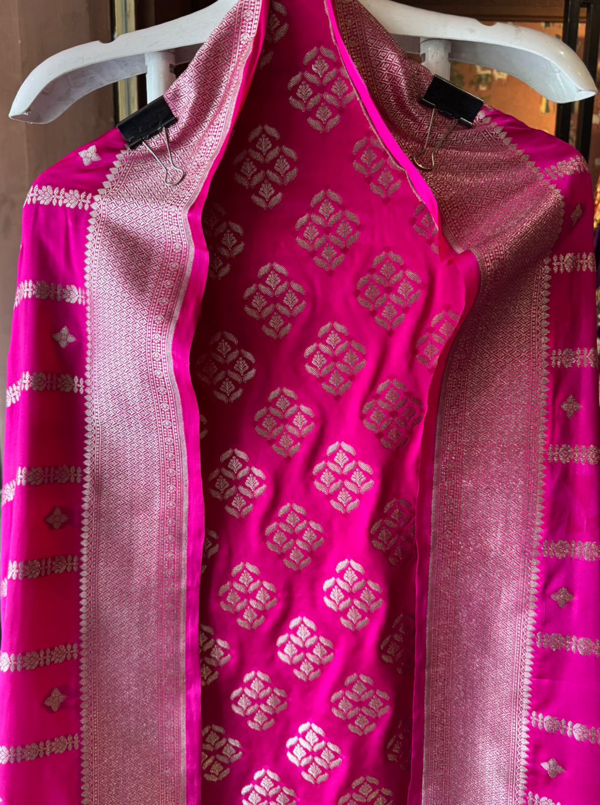 Butidar Banarsi silk Unstitched Suits