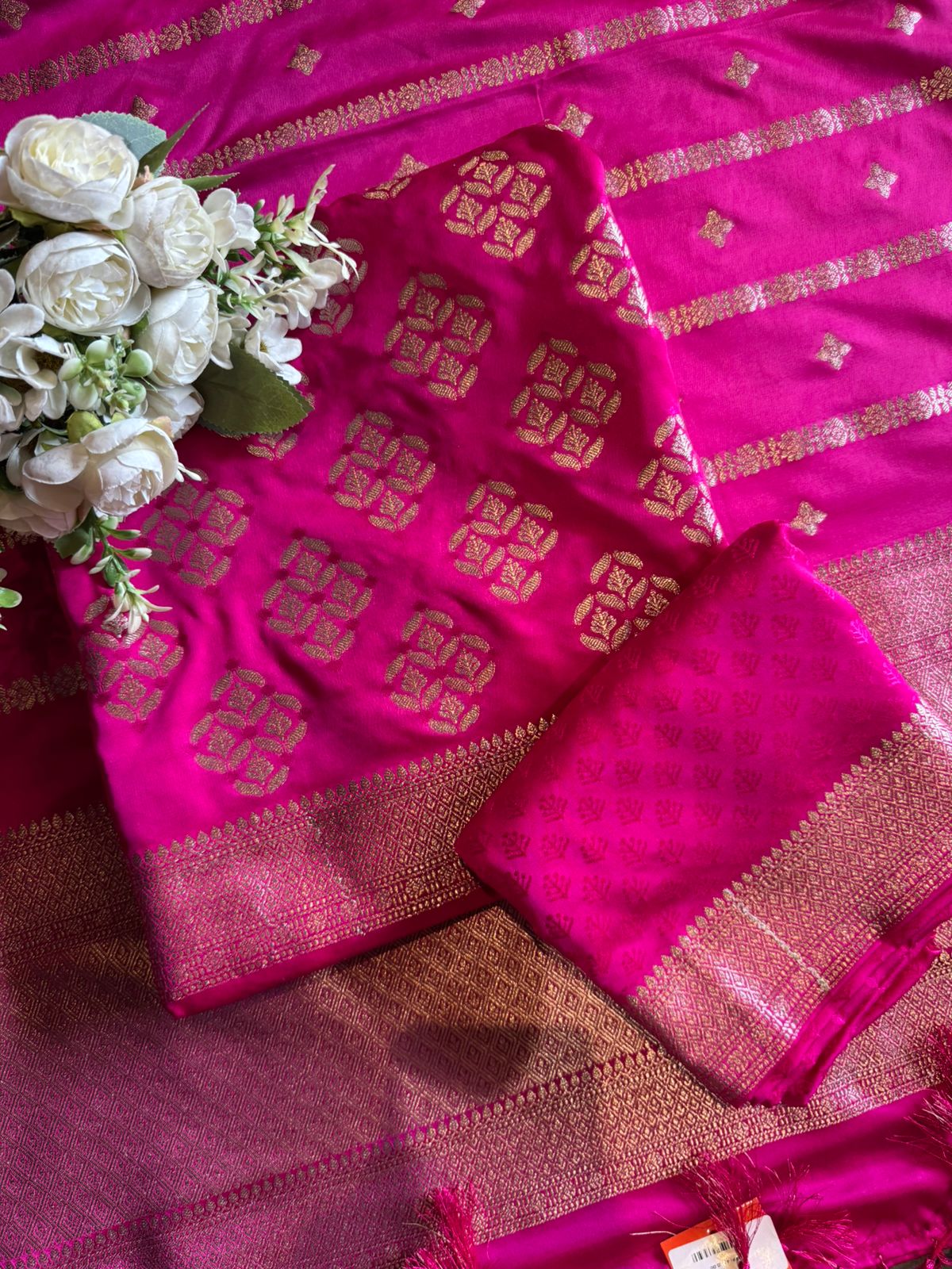 Butidar Banarsi silk Unstitched Suits