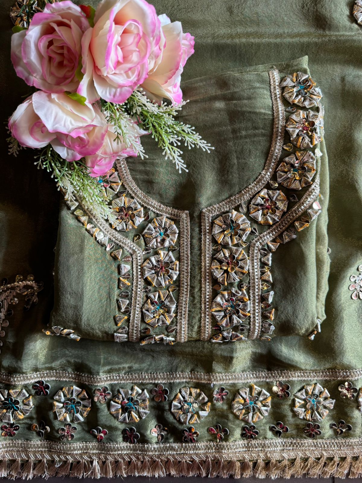 Pure shimmer tissue unstitched suit