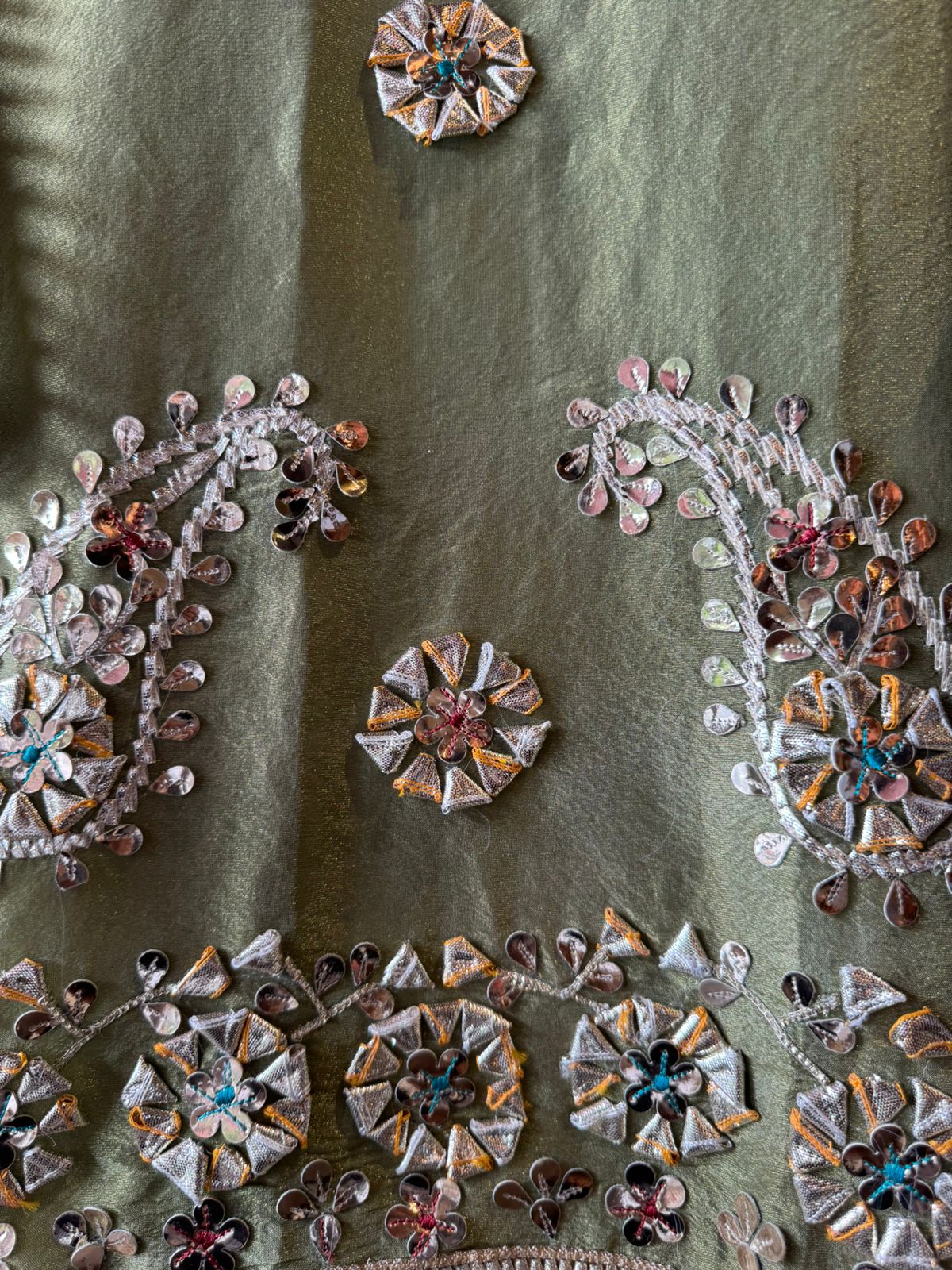 Pure shimmer tissue unstitched suit