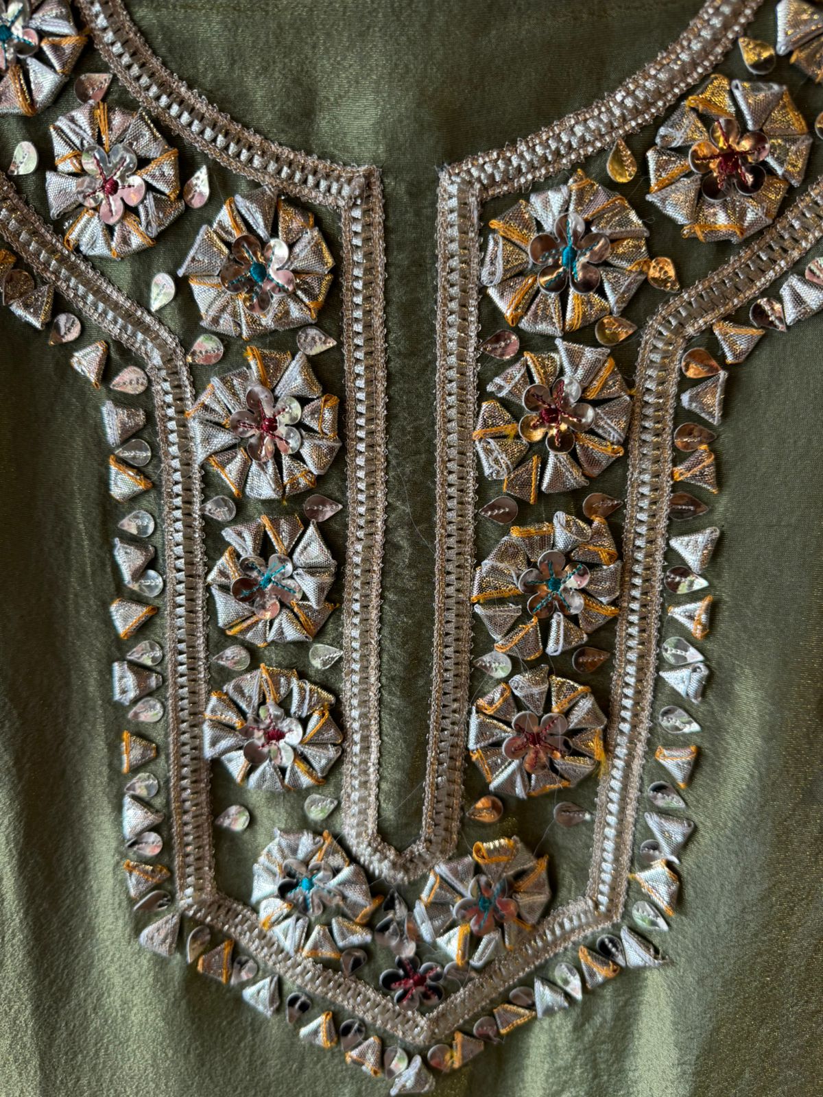 Pure shimmer tissue unstitched suit