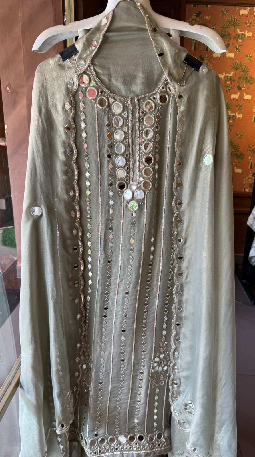 Traditional ethnic Suit