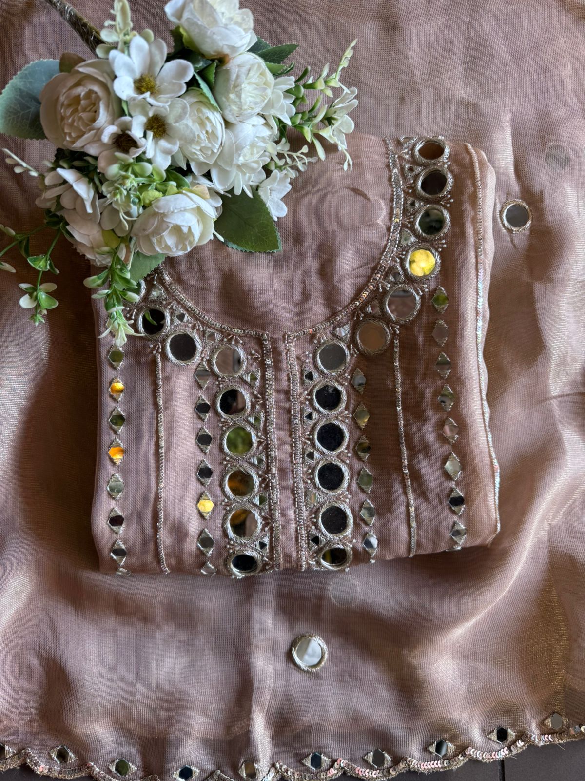 Traditional ethnic Suit