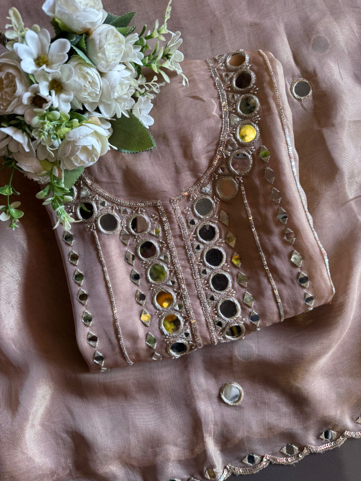 Traditional ethnic Suit