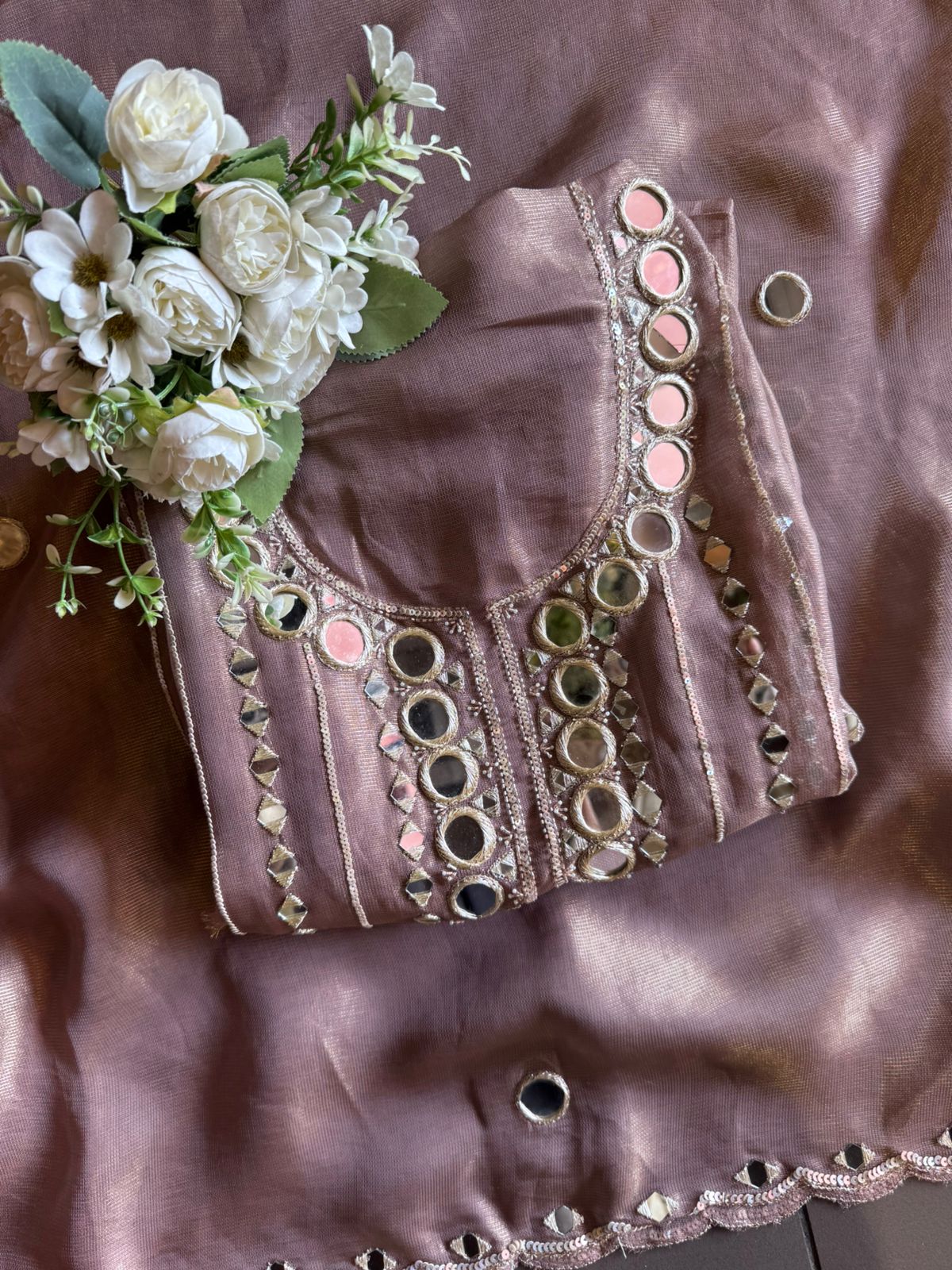 Traditional ethnic Suit