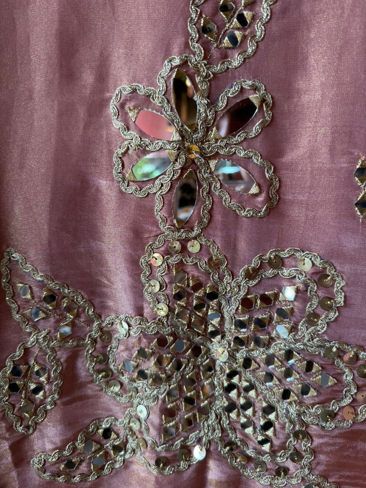 Shimmer Soft tissue shirt