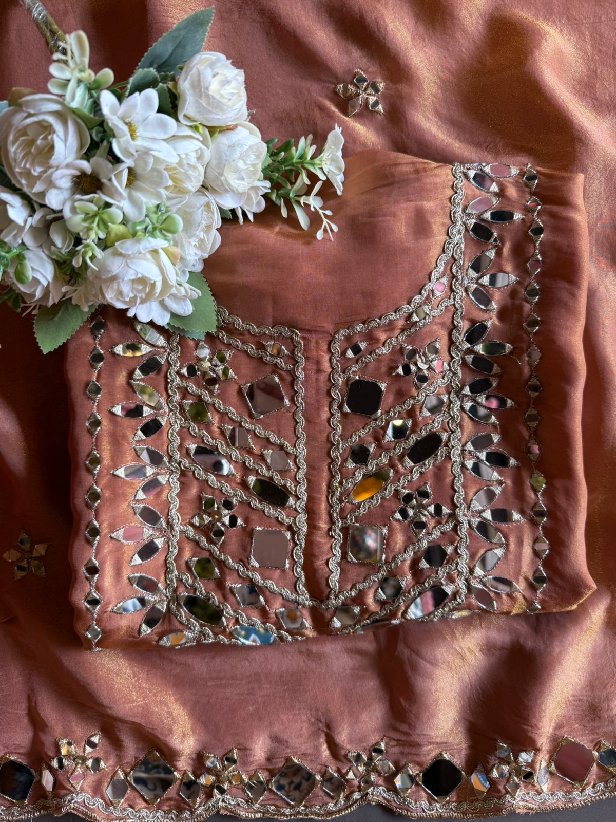 Shimmer Soft tissue shirt