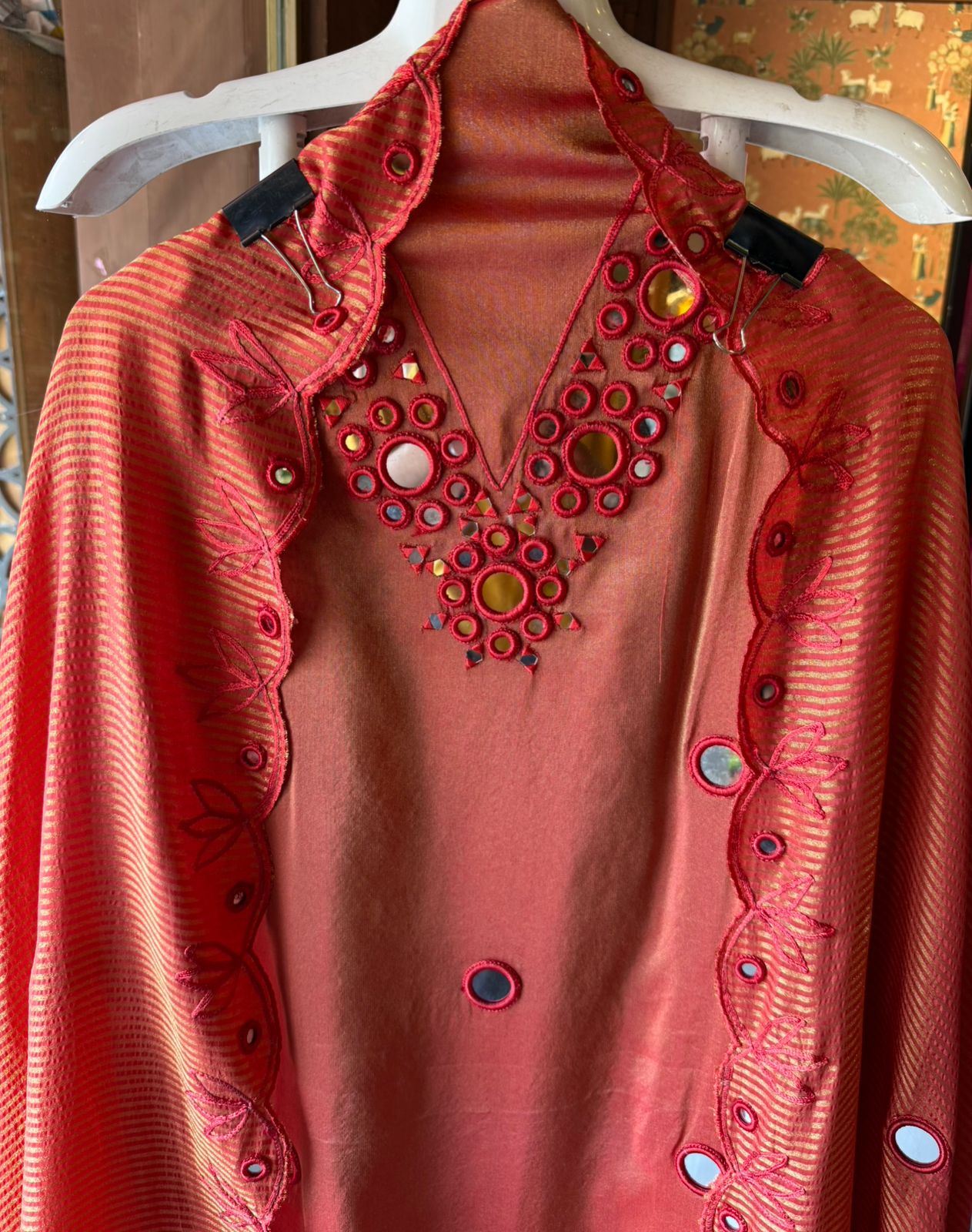 Shimmer tissue unstitched Suits