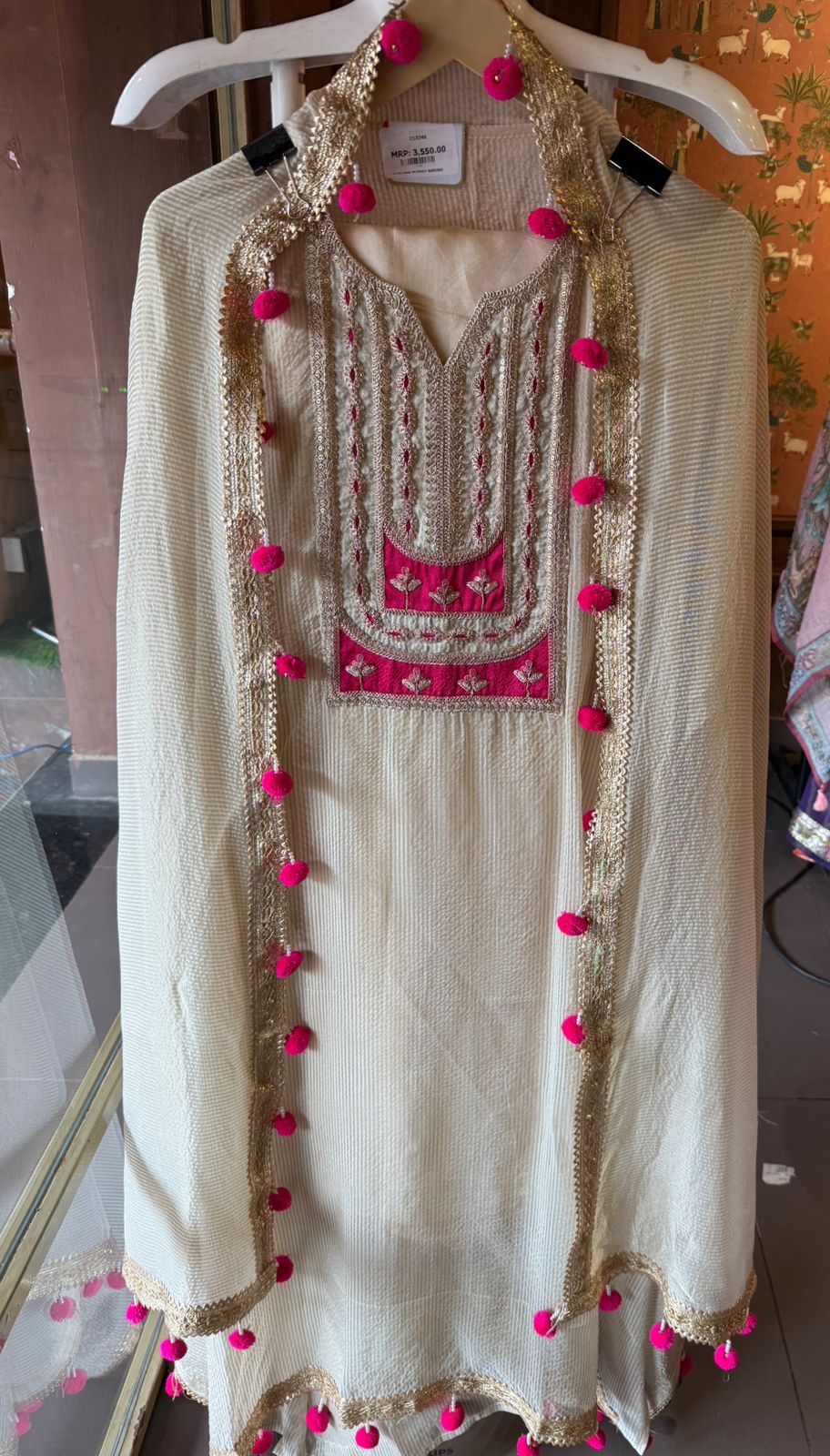 Self tissue cream-colored ethnic suit