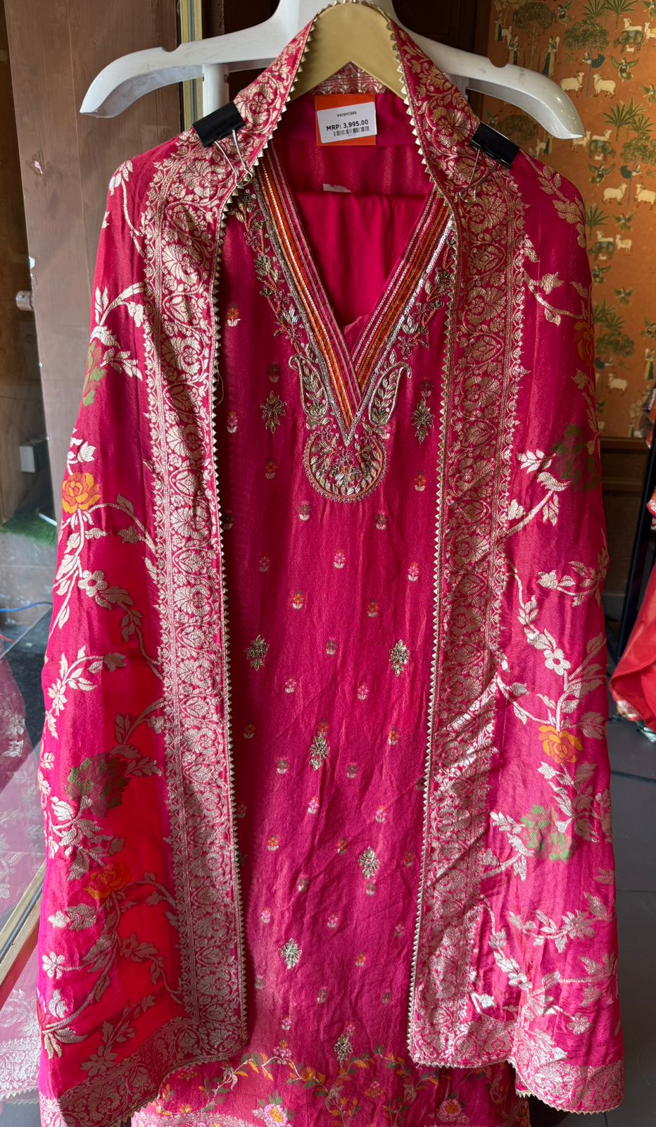 Beautiful ethnic unstitched tissue suit