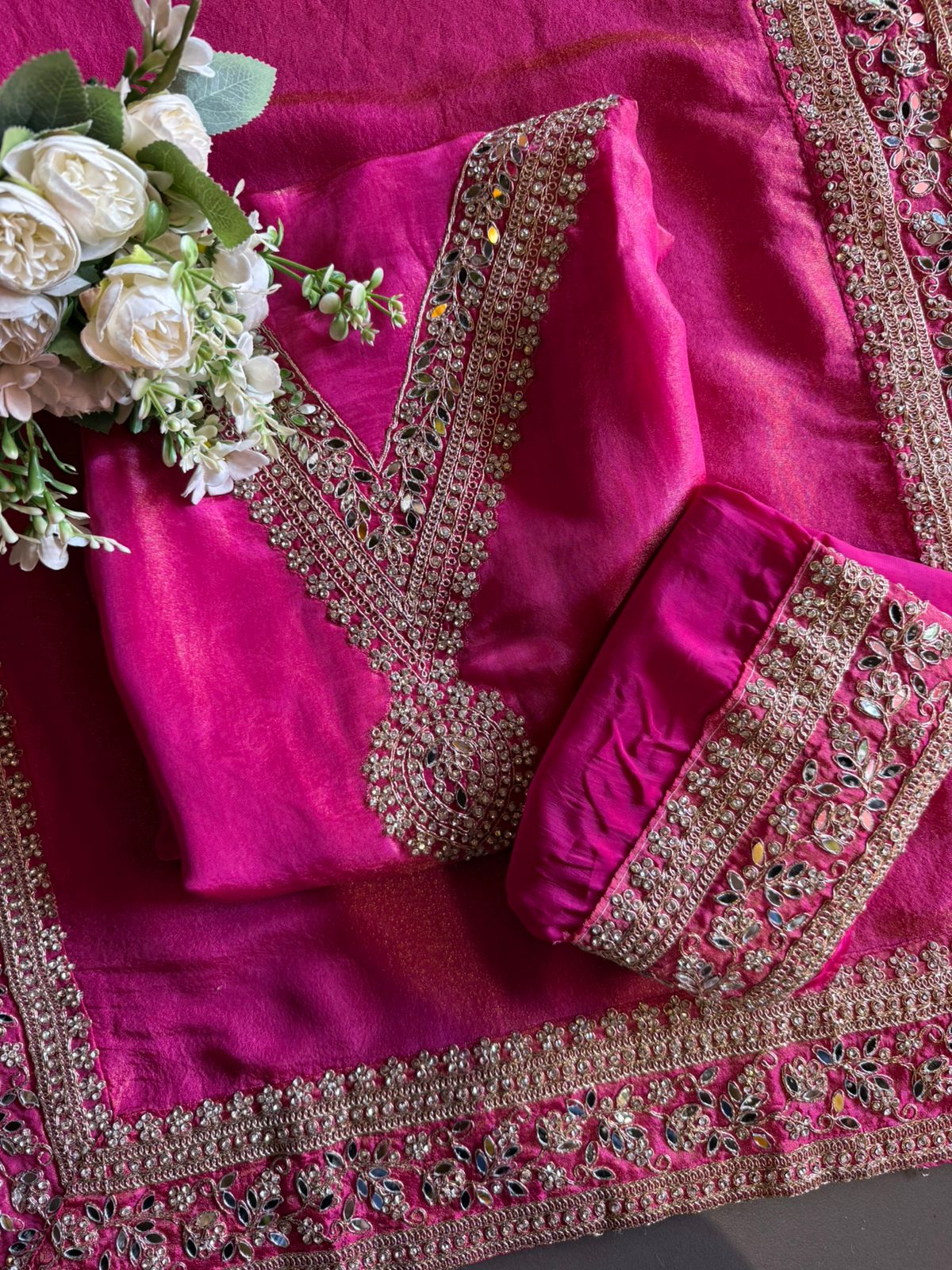 Tissue fabric with a lustrous finish