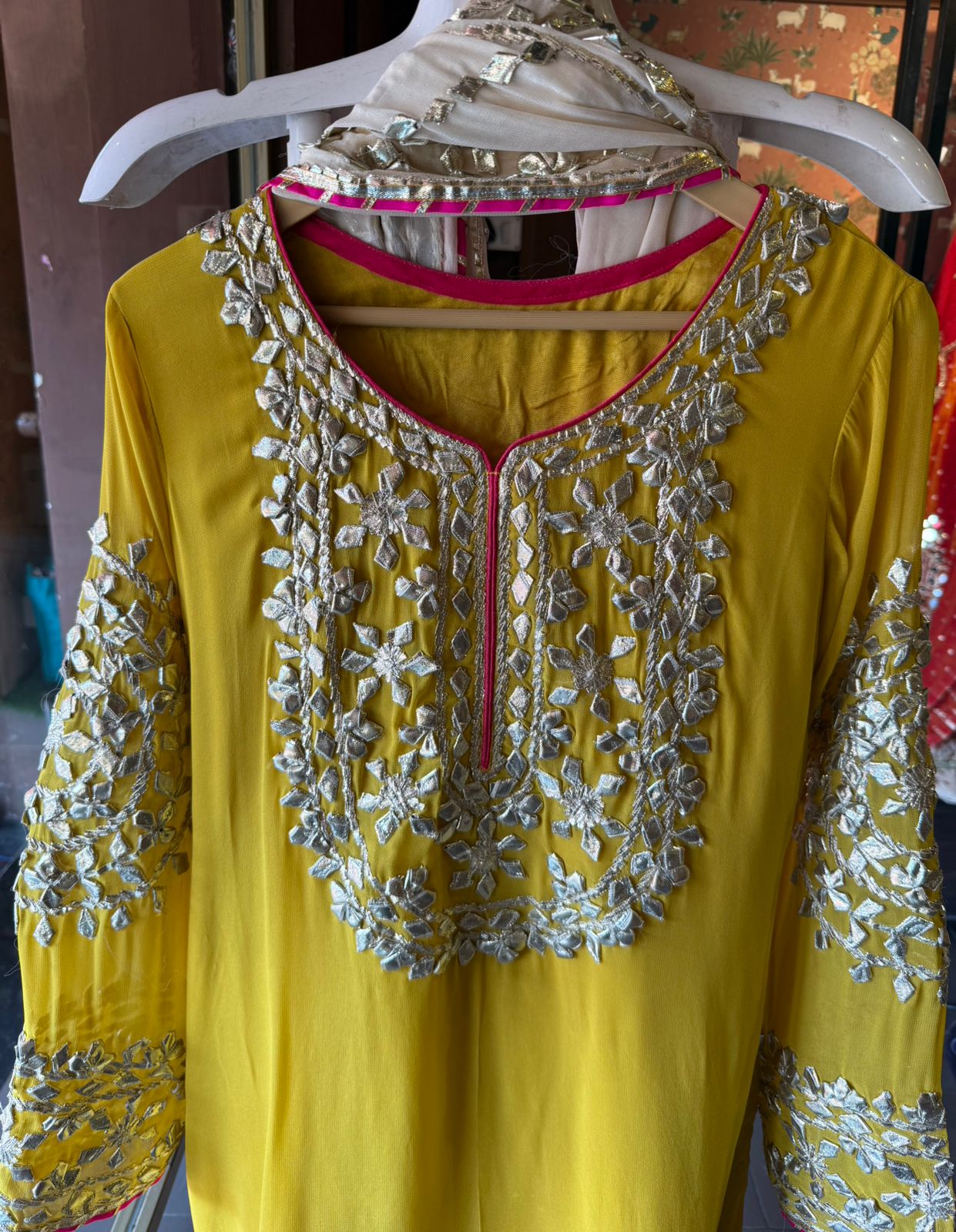 Mustard yellow Gotta-work suit