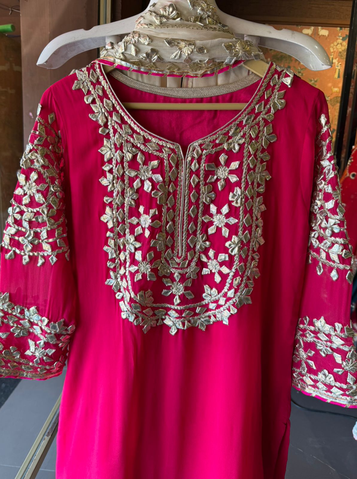 Cherry Gotta-work suit