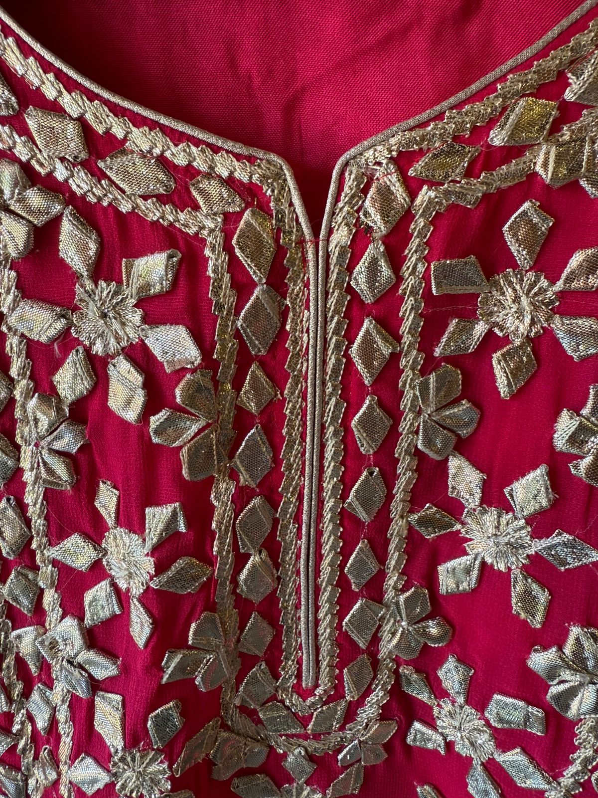 Cherry Gotta-work suit