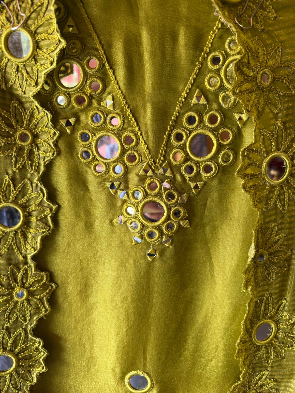 Shimmer tissue unstitched Suits