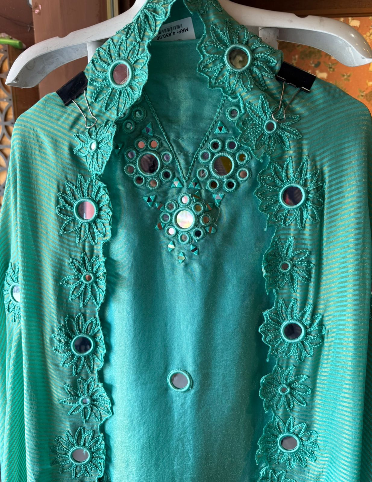 Shimmer tissue unstitched Suits