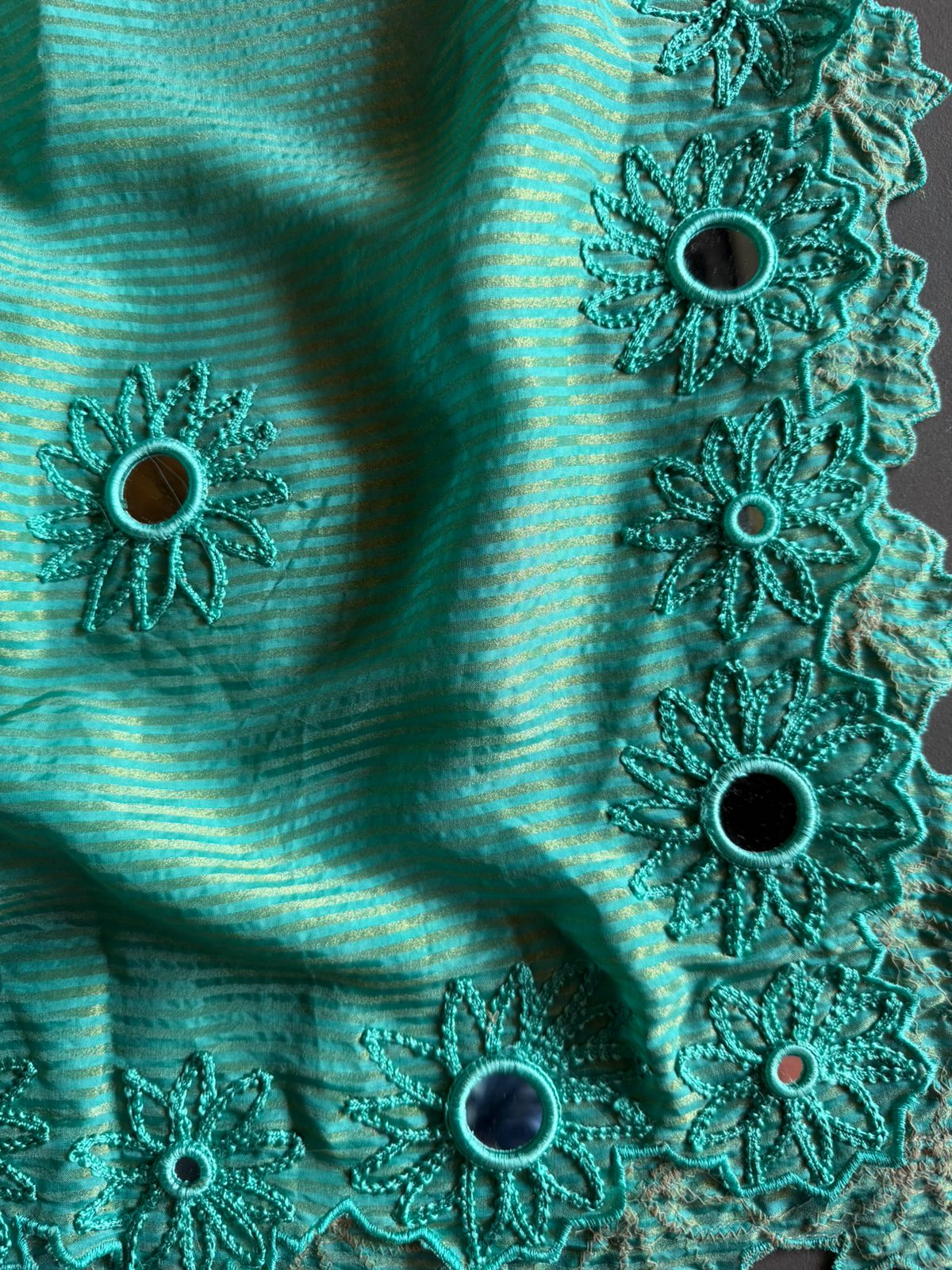 Shimmer tissue unstitched Suits