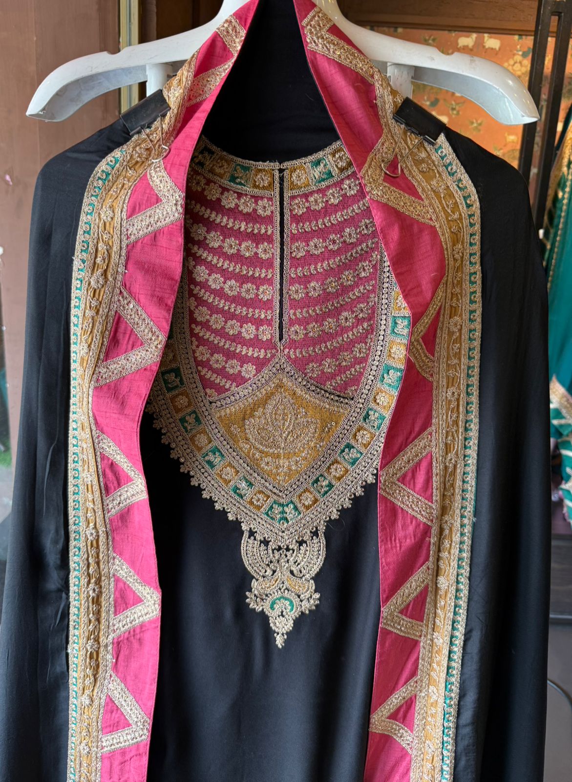 elegance and richness pashmina Suits