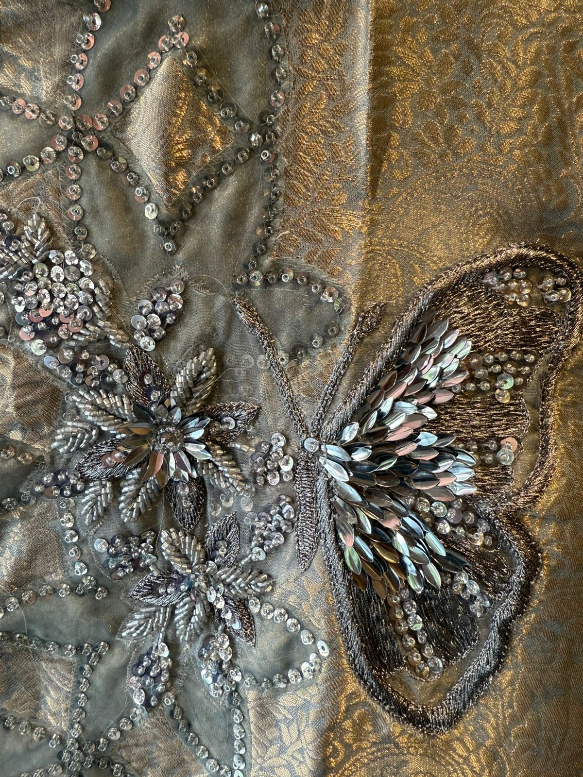 new designer wear Unstitched suit