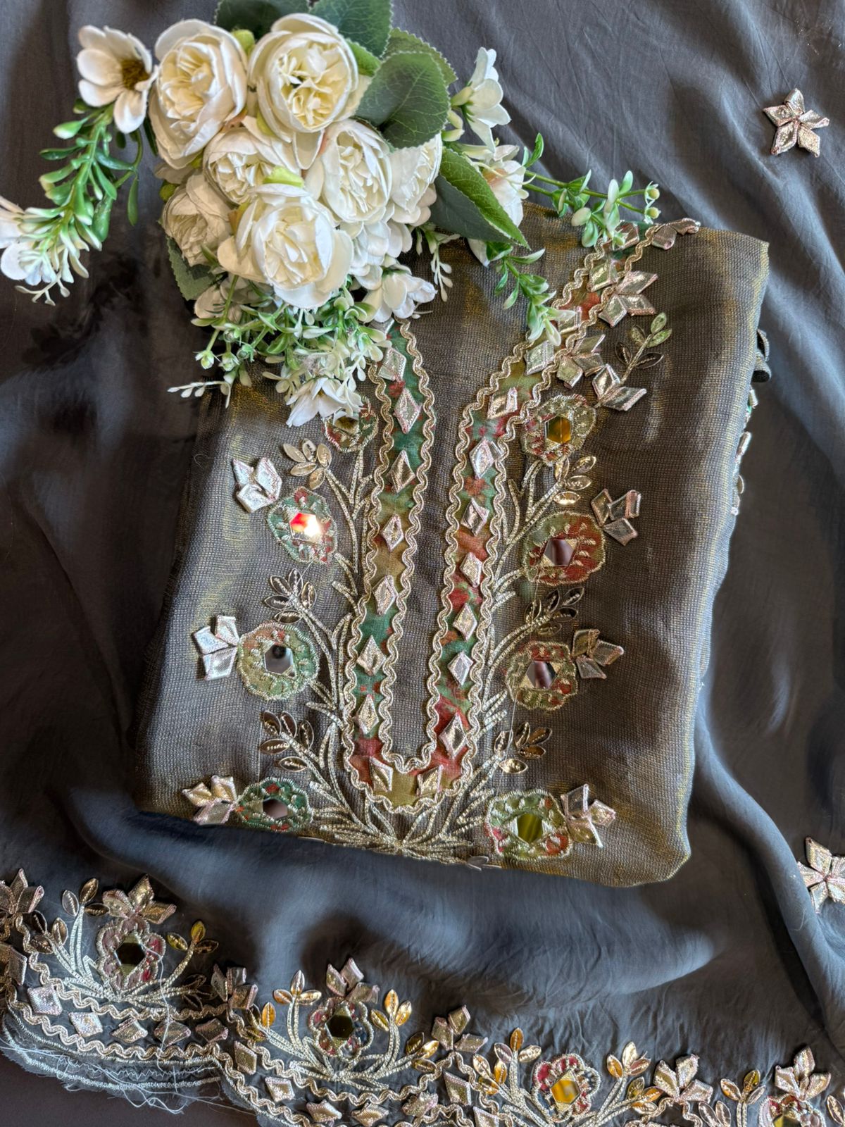 Traditional ethnic suit