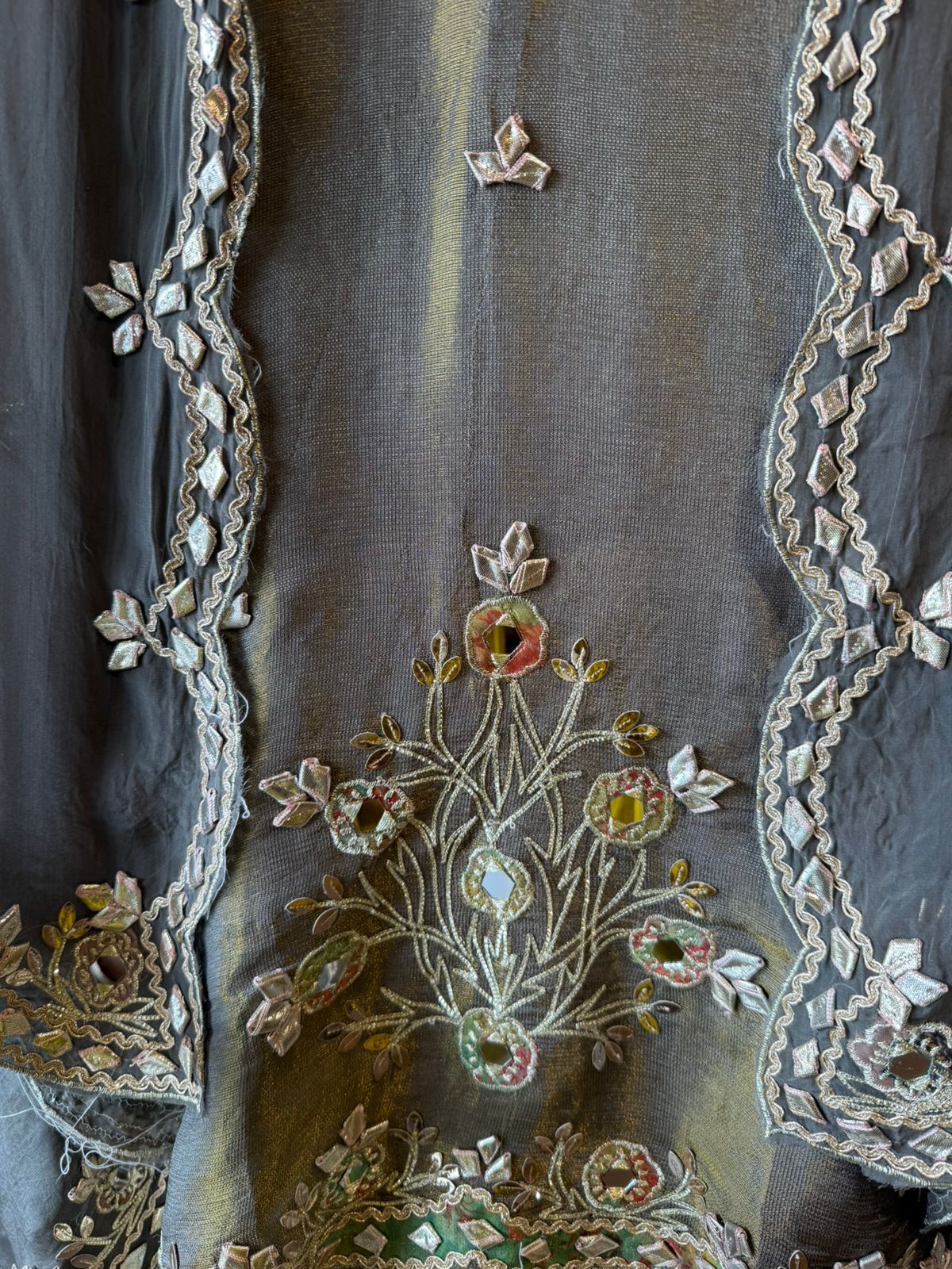 Traditional ethnic suit