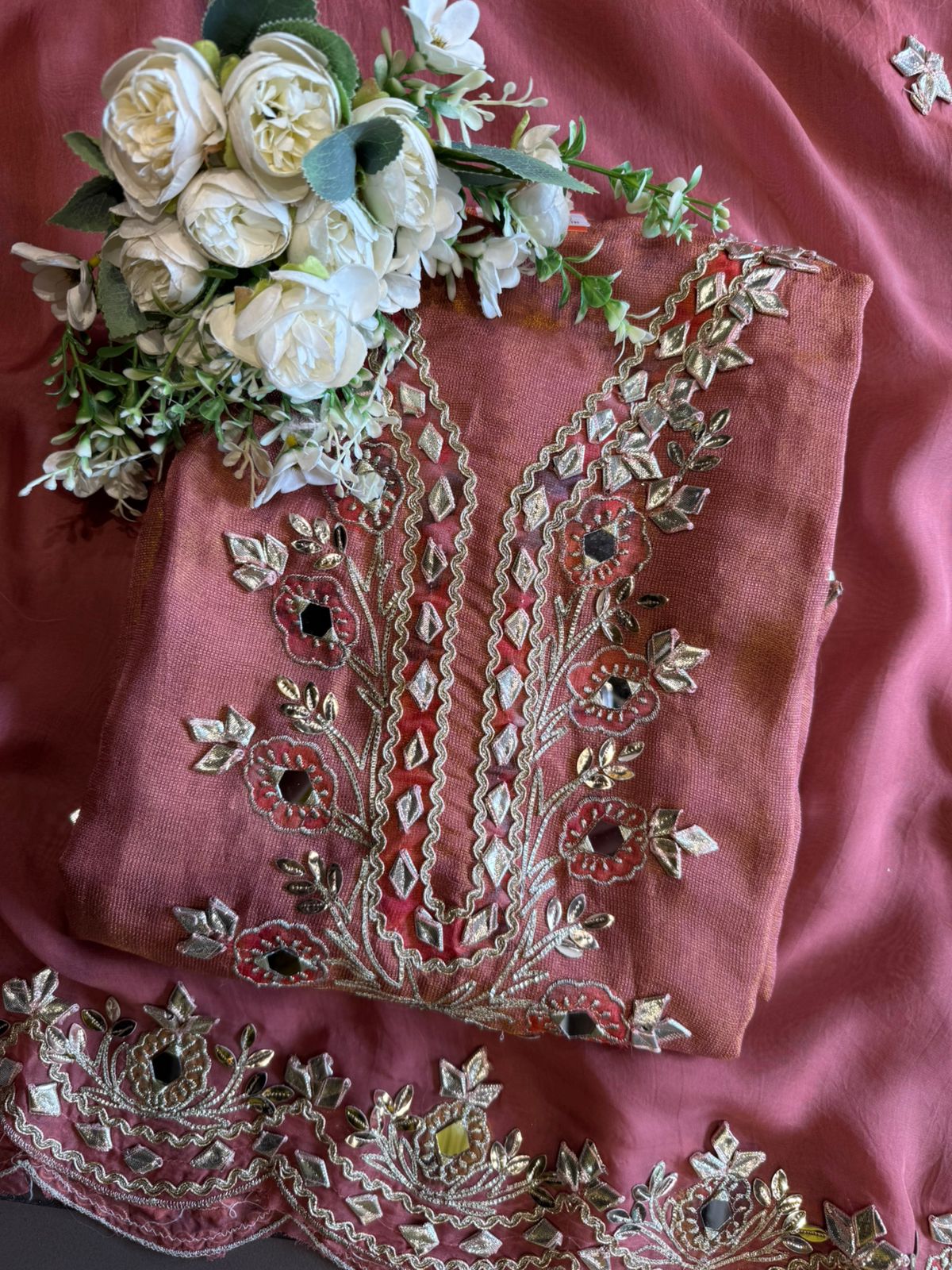 Traditional ethnic suit