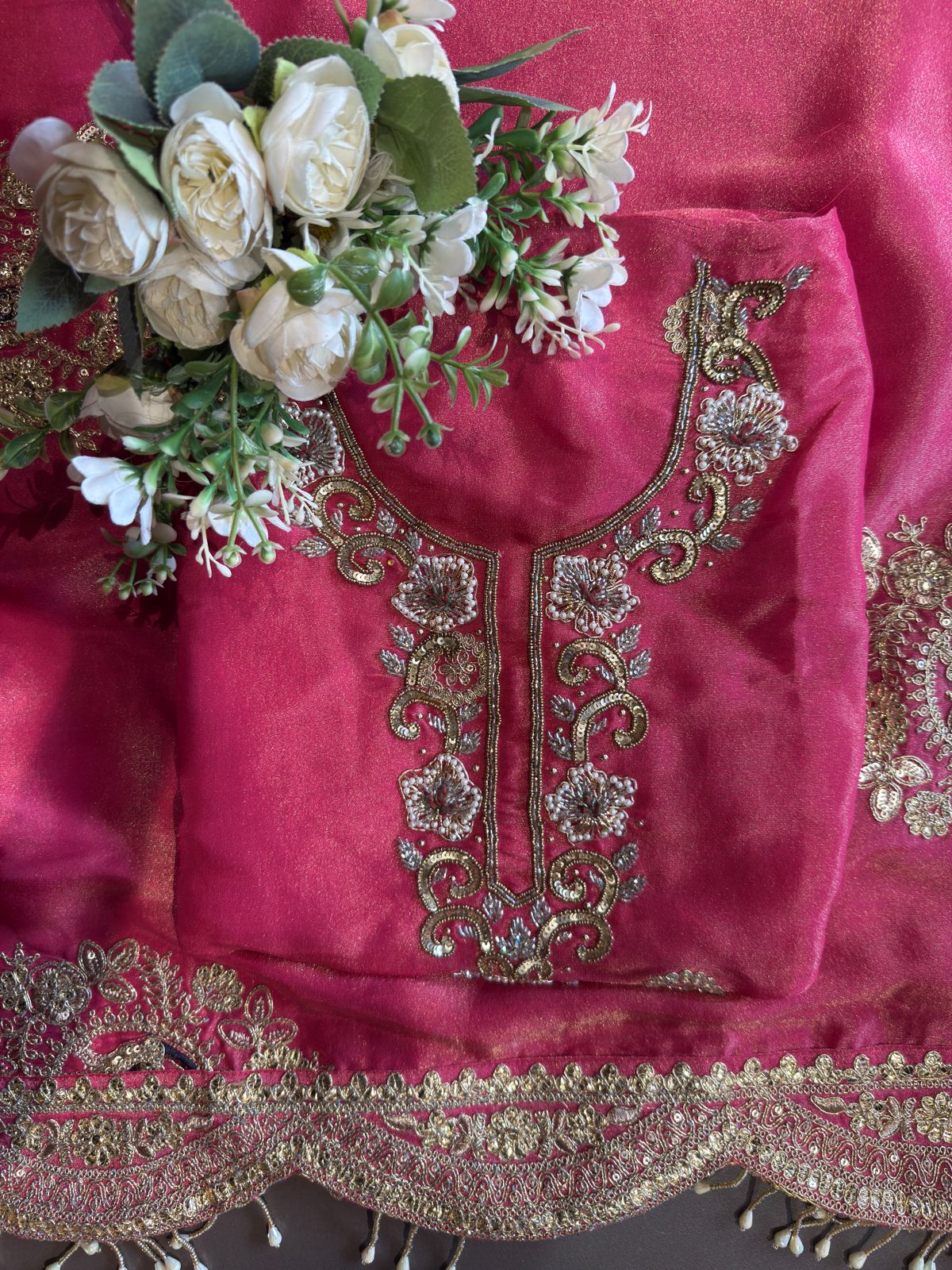 Traditional ethnic suit On Shimmer