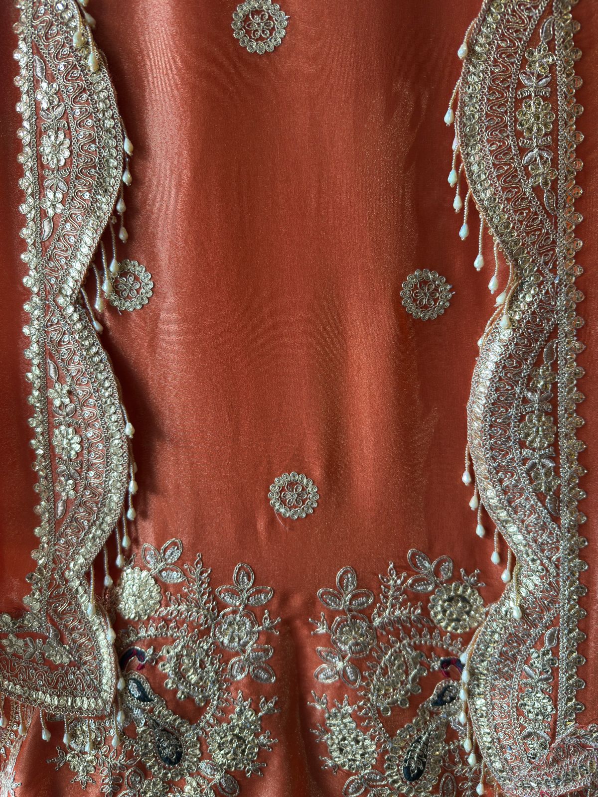 Traditional ethnic suit On Shimmer